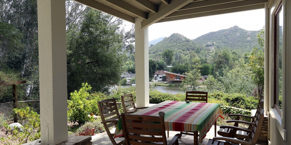 2305 Sugarloaf Drive, Agoura, CA 91301