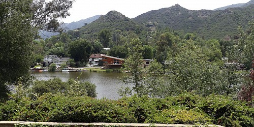 2305 Sugarloaf Drive, Agoura, CA 91301