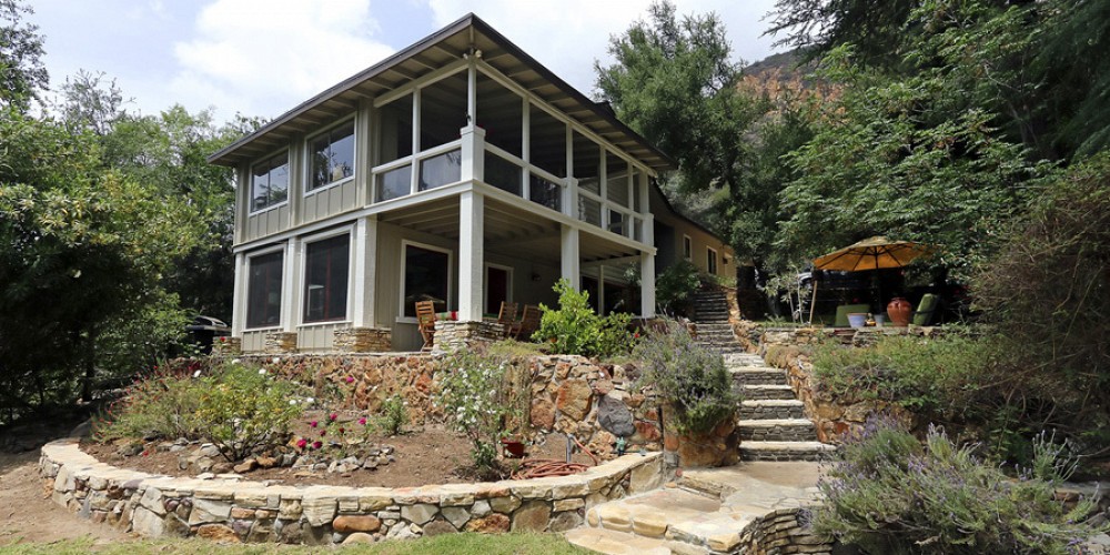 2305 Sugarloaf Drive, Agoura, CA 91301