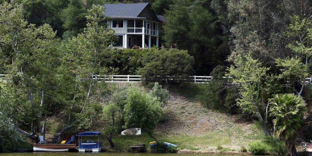 2305 Sugarloaf Drive, Agoura, CA 91301