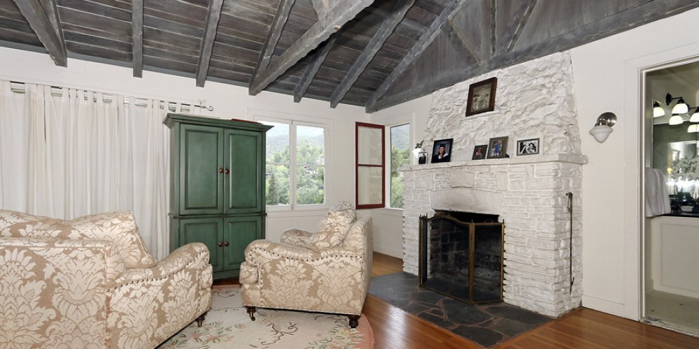 2305 Sugarloaf Drive, Agoura, CA 91301