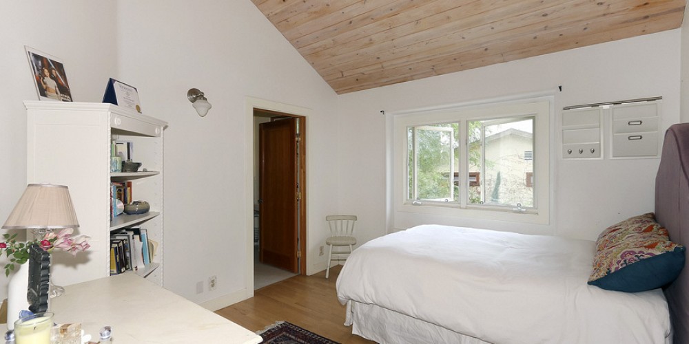 2305 Sugarloaf Drive, Agoura, CA 91301