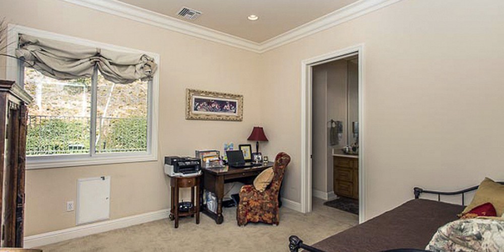 2265 Pinecrest Road, Agoura, CA 91301