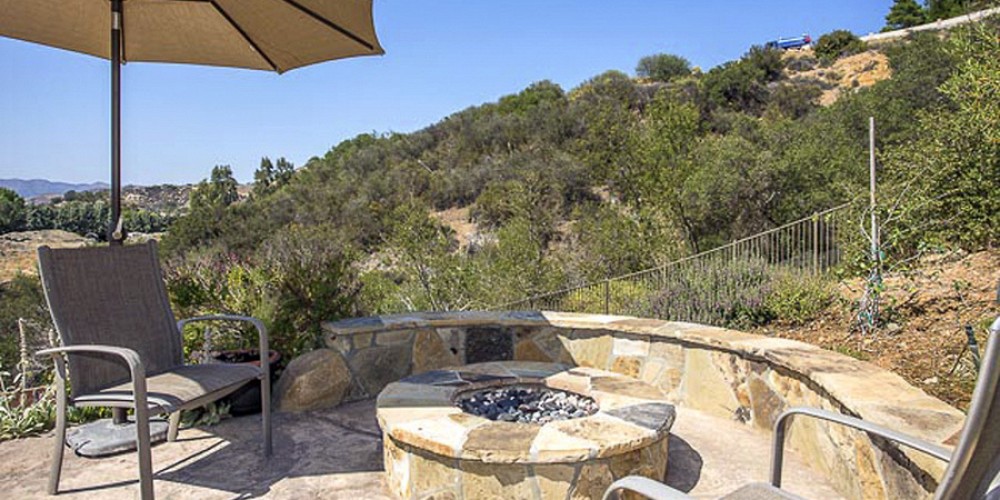 2265 Pinecrest Road, Agoura, CA 91301