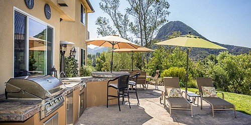 2265 Pinecrest Road, Agoura, CA 91301