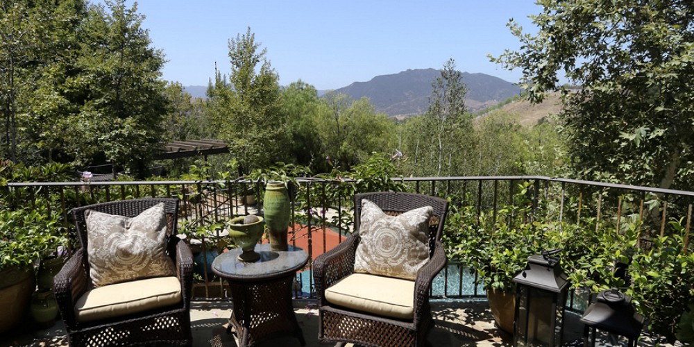 28354 Balkins Drive, Agoura, CA 91301