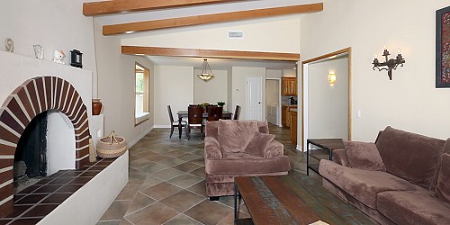 5382 Chesebro Road, Agoura Hills, CA 91301