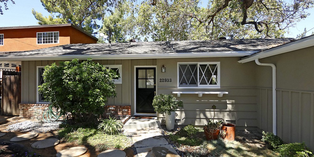 22933 Crespi Street, Woodland Hills, CA 91364