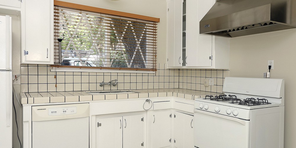 22933 Crespi Street, Woodland Hills, CA 91364