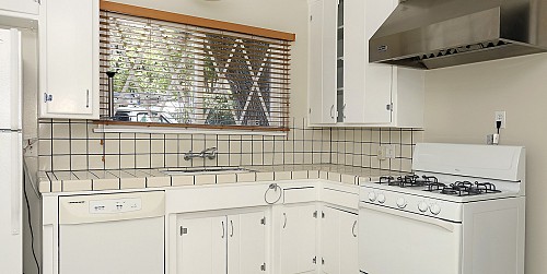 22933 Crespi Street, Woodland Hills, CA 91364