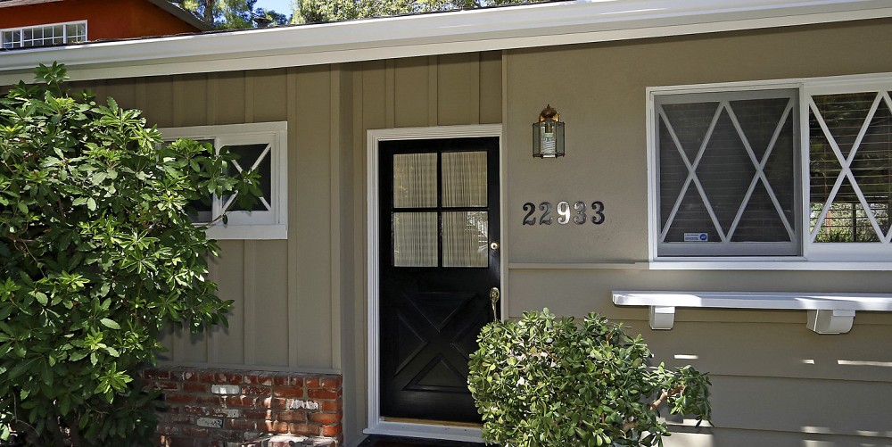 22933 Crespi Street, Woodland Hills, CA 91364