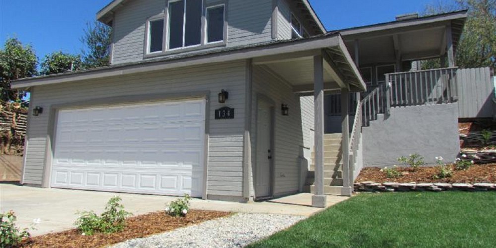 134 Bundren Street, Oak View, CA 93022