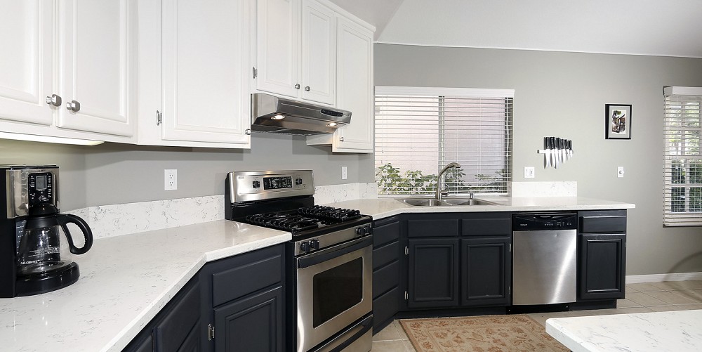 225 Valero Circle, Oak Park, CA 91377