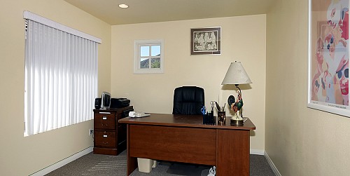 225 Valero Circle, Oak Park, CA 91377