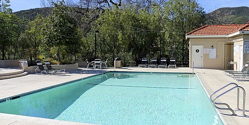 225 Valero Circle, Oak Park, CA 91377