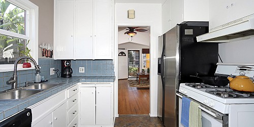 2415 E. Ocean Avenue, Ventura, CA 93003