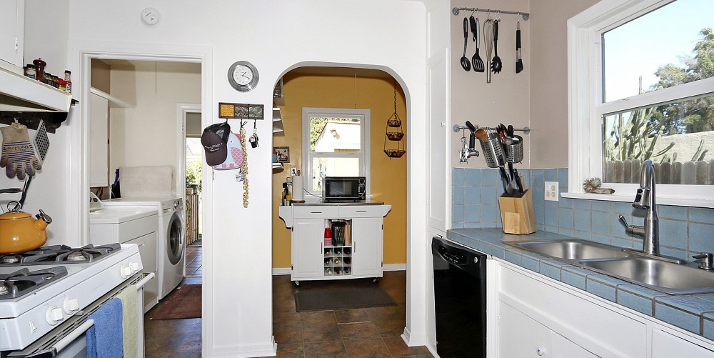 2415 E. Ocean Avenue, Ventura, CA 93003