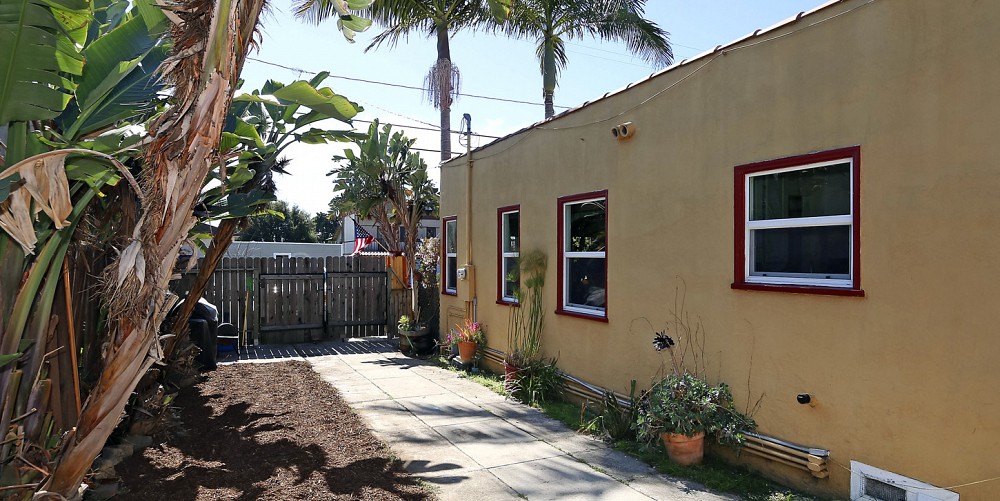 2415 E. Ocean Avenue, Ventura, CA 93003