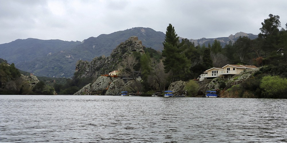 2150 E. Lakeshore Drive, Agoura,  91301