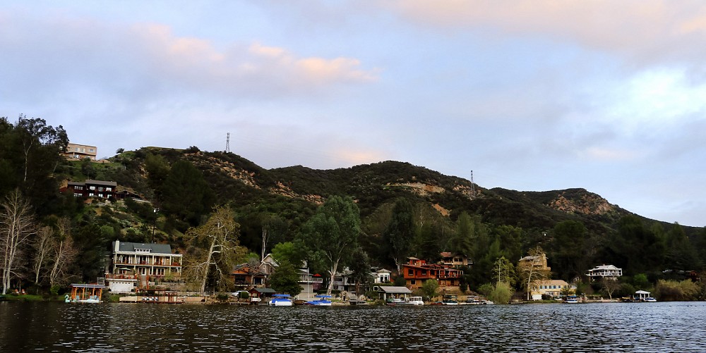 2150 E. Lakeshore Drive, Agoura,  91301