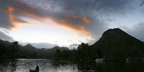 2150 E. Lakeshore Drive, Agoura,  91301