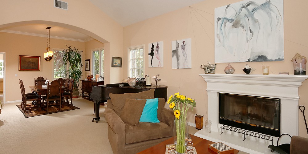 2306 Waring Drive, Agoura, CA 91301