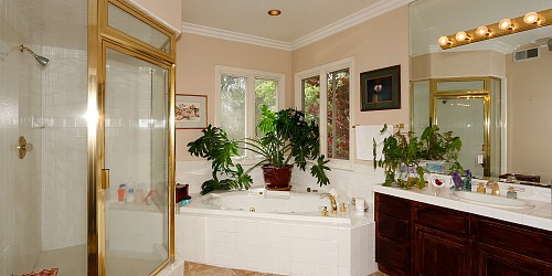 2306 Waring Drive, Agoura, CA 91301