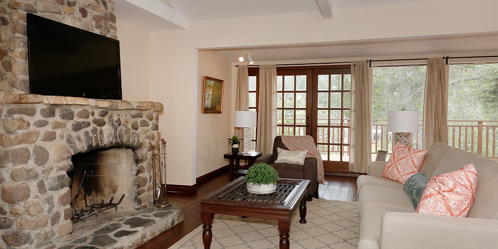 2374 Laguna Circle, Agoura, CA 91301