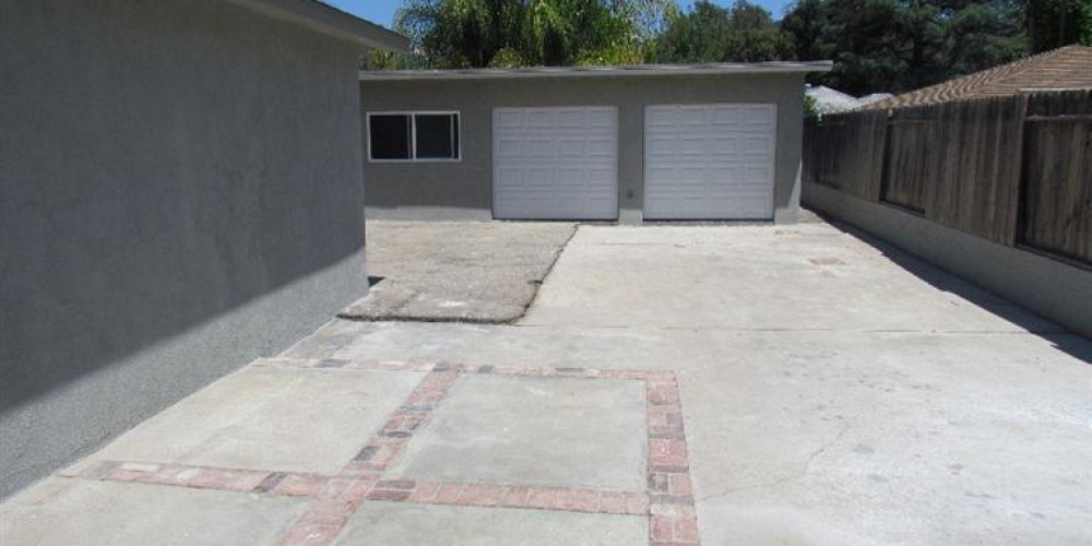 324 Apricot Street, Oak View, CA 93022