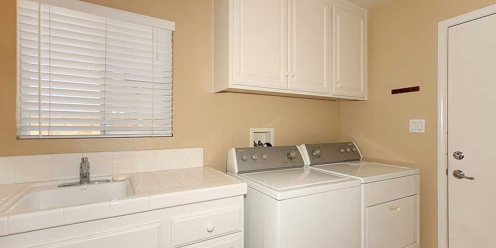 2073 Yellowthroat Place, Thousand Oaks, CA 91320