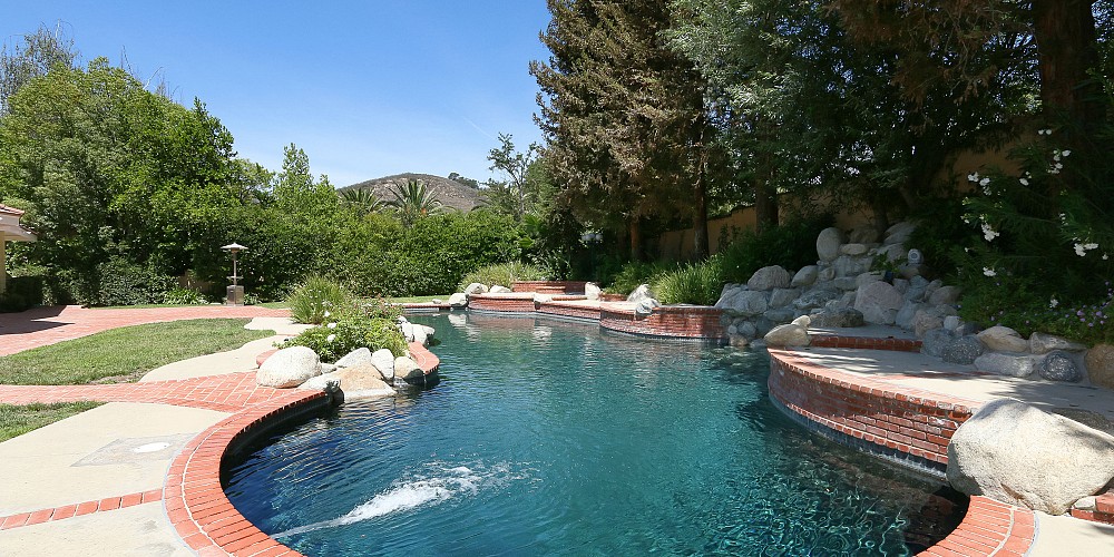 1124 Foxglove Court, Westlake Village, CA 91362