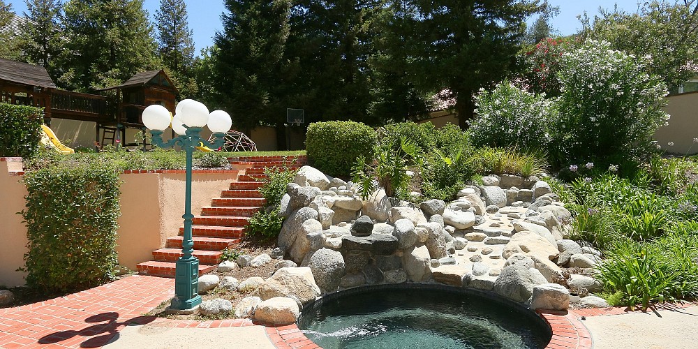 1124 Foxglove Court, Westlake Village, CA 91362