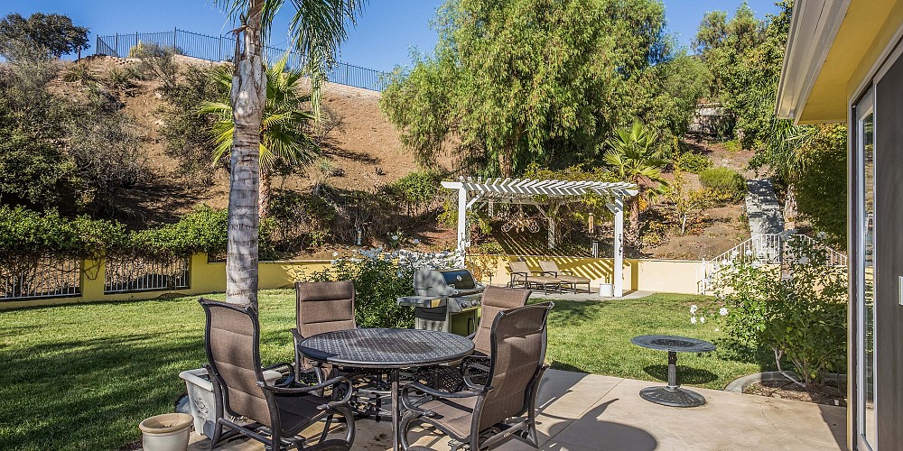 29471 Lake Vista Drive, Agoura, CA 91301