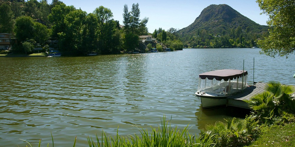 2026 E Lakeshore Drive, Agoura, CA 91301