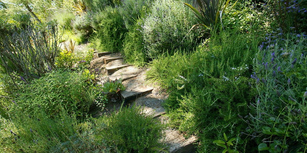 2026 E Lakeshore Drive, Agoura, CA 91301