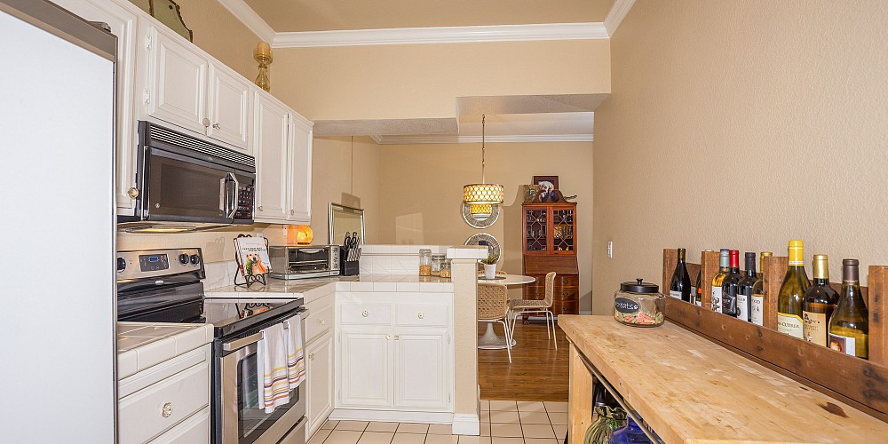 5782 Oak Bank Trail #108, Oak Park, CA 91377