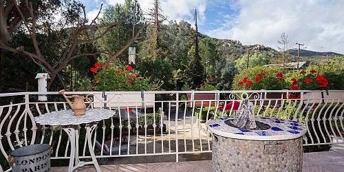 $889,000  1547 Lookout Drive, Agoura, CA 91301