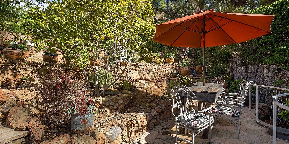 $889,000  1547 Lookout Drive, Agoura, CA 91301