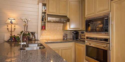 $889,000  1547 Lookout Drive, Agoura, CA 91301