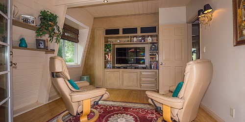 $889,000  1547 Lookout Drive, Agoura, CA 91301