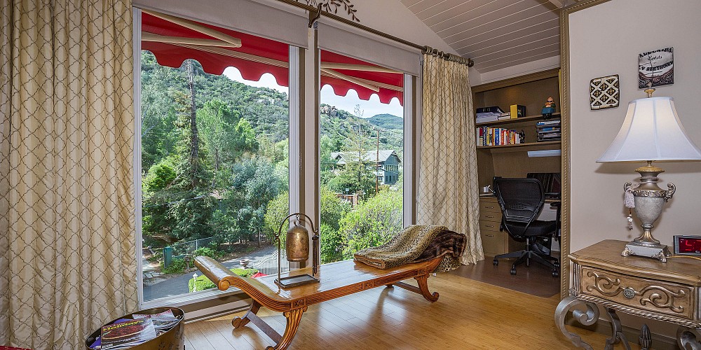 $889,000  1547 Lookout Drive, Agoura, CA 91301