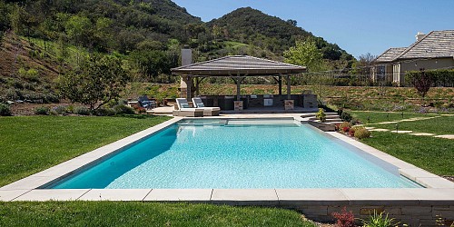 2052 Shadow Creek Drive, Agoura, CA 91301