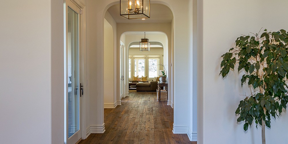 2052 Shadow Creek Drive, Agoura, CA 91301