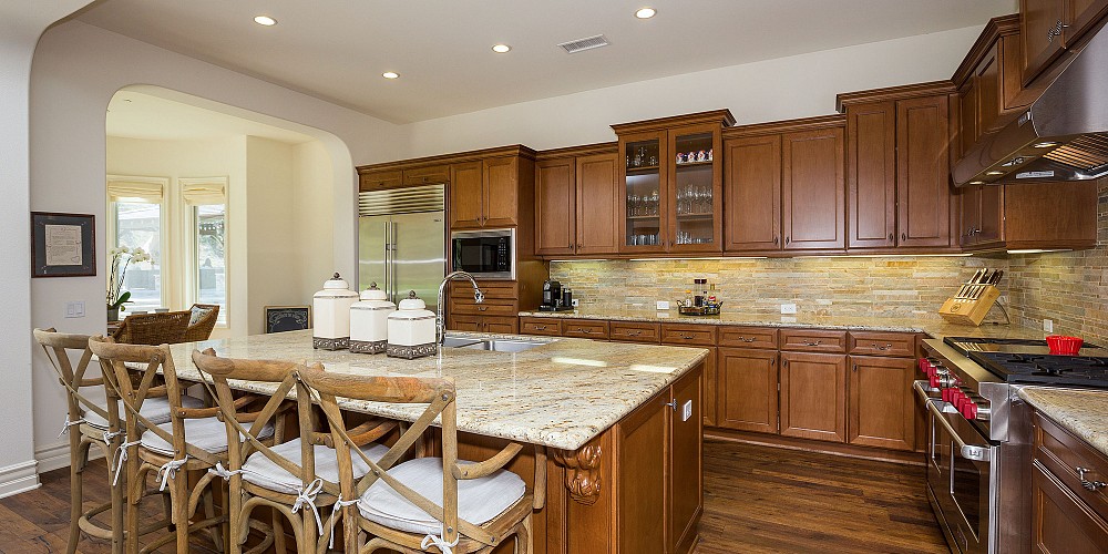 2052 Shadow Creek Drive, Agoura, CA 91301