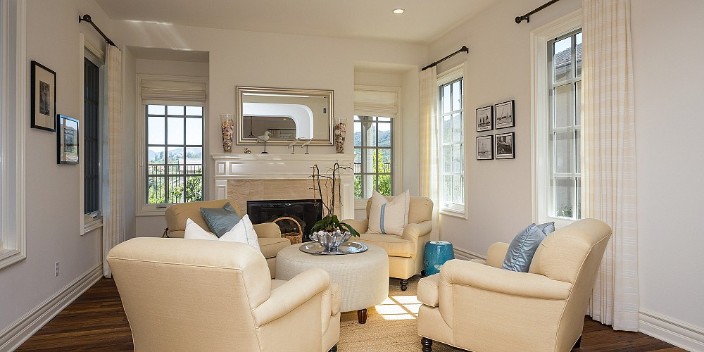 2052 Shadow Creek Drive, Agoura, CA 91301