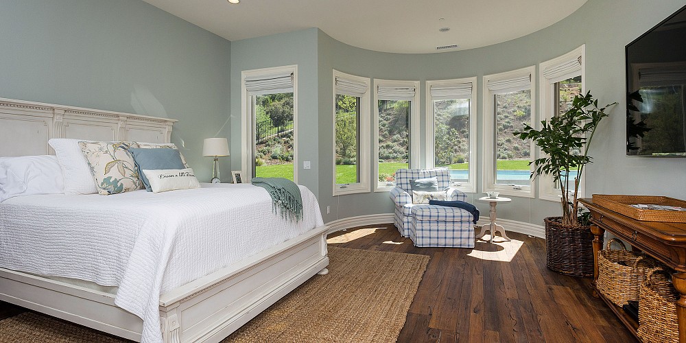 2052 Shadow Creek Drive, Agoura, CA 91301