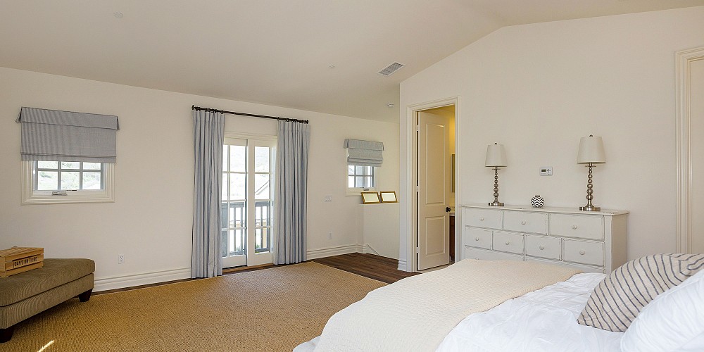 2052 Shadow Creek Drive, Agoura, CA 91301