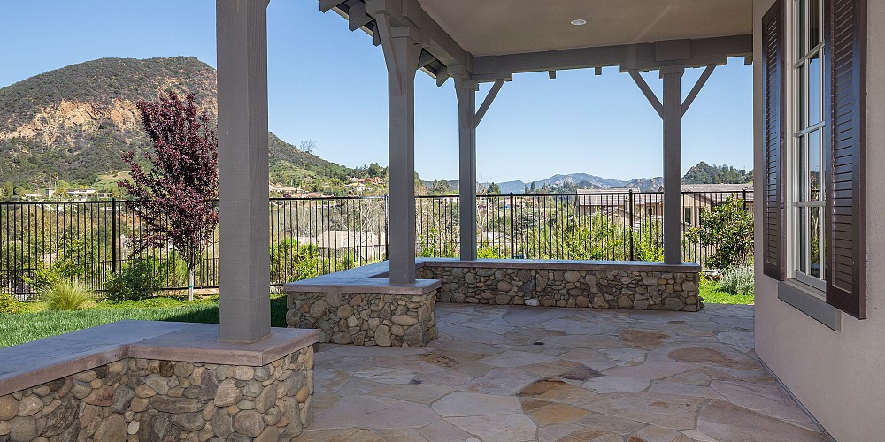 2052 Shadow Creek Drive, Agoura, CA 91301