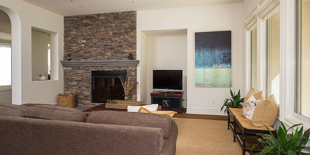 2052 Shadow Creek Drive, Agoura, CA 91301