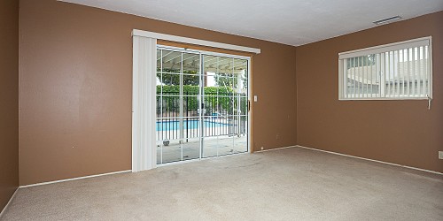 564 Kelly Ave, Camarillo, CA 93010